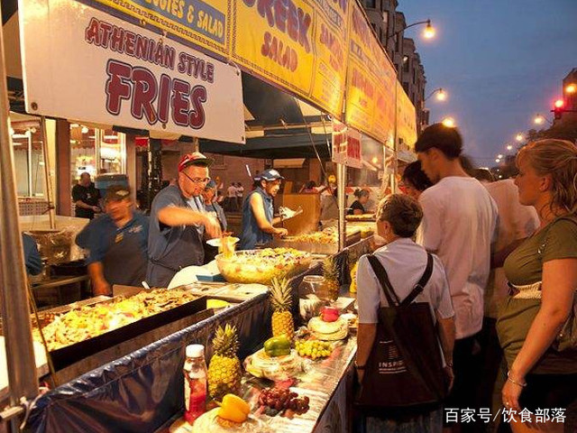 街头美食，全球文化交流的新舞台